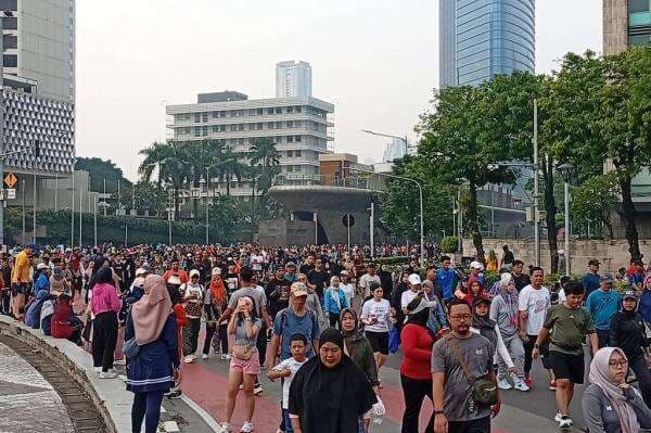 Suasana CFD Sudirman-Thamrin Jakarta Hari Ini, Ramai Jelang Berakhirnya Libur Sekolah Suasana CFD Sudirman-Thamrin Jakarta Hari Ini, Ramai Jelang Berakhirnya Libur Sekolah