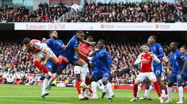 Hasil Babak Pertama Arsenal vs Chelsea di Liga Inggris 2024-2025: The Gunners Memimpin 1-0 Berkat Sundulan Mikel Merino Hasil Babak Pertama Arsenal vs Chelsea di Liga Inggris 2024-2025: The Gunners Memimpin 1-0 Berkat Sundulan Mikel Merino