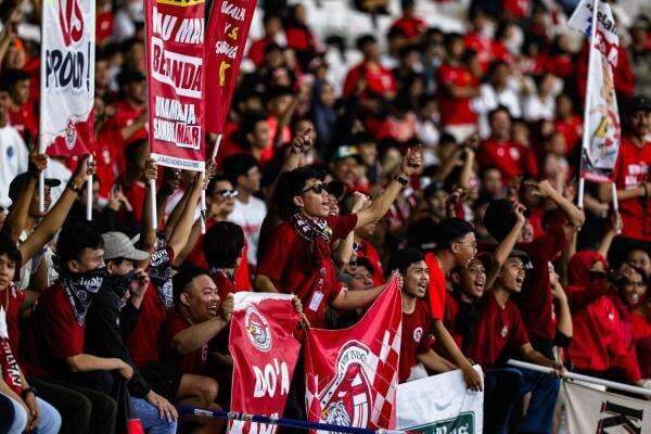 Media Malaysia Ngamuk Suporter Timnas Indonesia U-23 Diduga Coret Bendera Malaysia di SUGBK: Langgar Aturan FIFA! Media Malaysia Ngamuk Suporter Timnas Indonesia U-23 Diduga Coret Bendera Malaysia di SUGBK: Langgar Aturan FIFA!