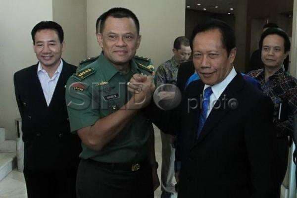 Sutiyoso Desak Hercules Minta Maaf ke Mantan Panglima TNI Gatot Nurmantyo Sutiyoso Desak Hercules Minta Maaf ke Mantan Panglima TNI Gatot Nurmantyo