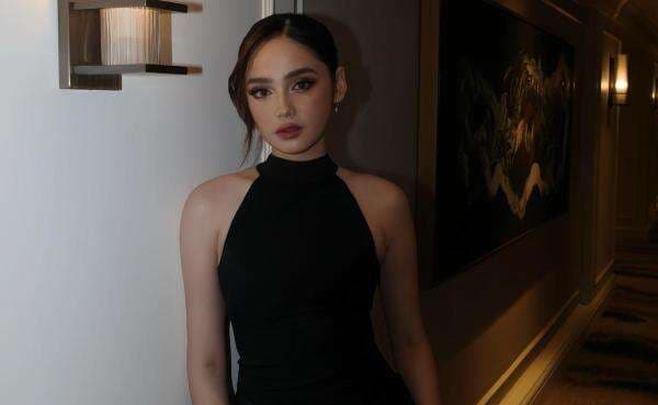 Rehat dari Dunia Hiburan, Syifa Hadju Tolak Tawaran Film dan Series Dewasa Rehat dari Dunia Hiburan, Syifa Hadju Tolak Tawaran Film dan Series Dewasa