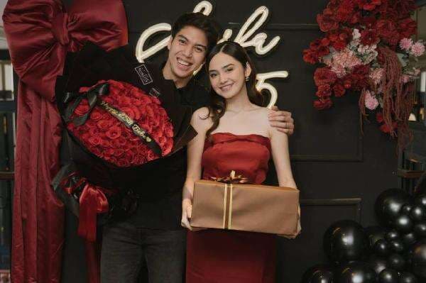 Dicintai Ugal-ugalan, Syifa Hadju Dikasih Kado Ultah Ratusan Juta dari El Rumi Dicintai Ugal-ugalan, Syifa Hadju Dikasih Kado Ultah Ratusan Juta dari El Rumi