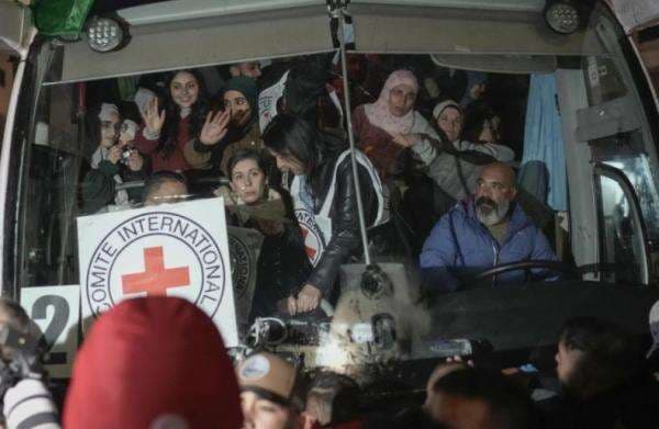 Hamas Serahkan 4 Jenazah Sandera Israel Tanpa Seremoni, 620 Tahanan Palestina Bebas Hamas Serahkan 4 Jenazah Sandera Israel Tanpa Seremoni, 620 Tahanan Palestina Bebas