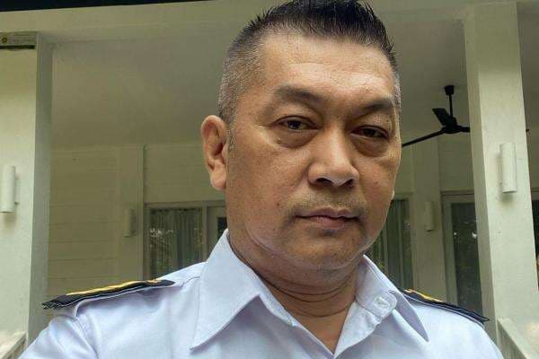 Tangis Keluarga Iringi Prosesi Pemakaman Donny Kesuma di TPU Tanah Kusir Tangis Keluarga Iringi Prosesi Pemakaman Donny Kesuma di TPU Tanah Kusir