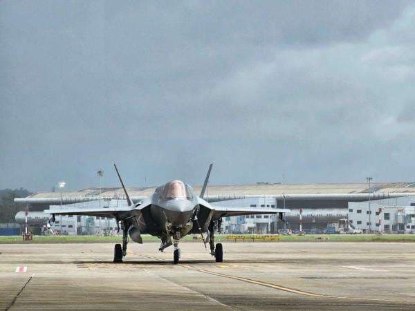 Teknisi Inggris Selidiki Misteri Jet Tempur F-35B yang Mangkrak di India selama 3 Pekan Teknisi Inggris Selidiki Misteri Jet Tempur F-35B yang Mangkrak di India selama 3 Pekan