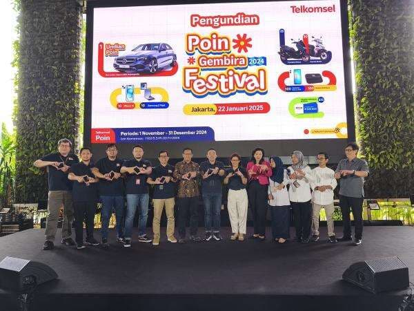 Telkomsel Umumkan Pemenang Poin Gembira Festival Akhir Tahun 2024, Berhadiah iPhone Hingga Mobil Mewah Telkomsel Umumkan Pemenang Poin Gembira Festival Akhir Tahun 2024, Berhadiah iPhone Hingga Mobil Mewah