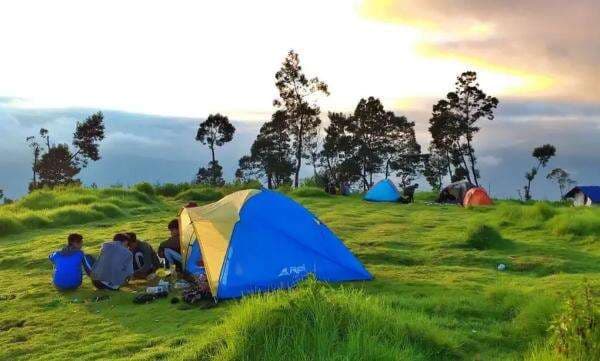 10 Tempat Wisata di Pangalengan, Penangkaran Rusa hingga Kawah Burung 10 Tempat Wisata di Pangalengan, Penangkaran Rusa hingga Kawah Burung