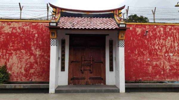 8 Tempat Wisata di Rembang: Rumah Merah Lasem Simbol Akulturasi Tionghoa dan Jawa 8 Tempat Wisata di Rembang: Rumah Merah Lasem Simbol Akulturasi Tionghoa dan Jawa