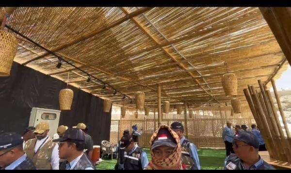 Pengrajin asal Cianjur Sulap Tenda Jamaah Haji Indonesia Bernuansa Tanah Air: Bambu Jadi Pembeda Pengrajin asal Cianjur Sulap Tenda Jamaah Haji Indonesia Bernuansa Tanah Air: Bambu Jadi Pembeda