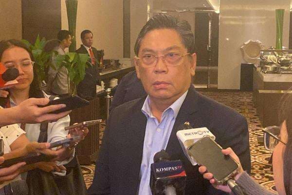 Tepis RUU TNI Kembalikan Dwifungsi ABRI, Utut Adianto Berdalih Tak Ada yang Bisa Kembalikan Jarum Jam Tepis RUU TNI Kembalikan Dwifungsi ABRI, Utut Adianto Berdalih Tak Ada yang Bisa Kembalikan Jarum Jam