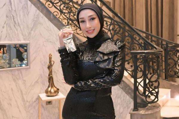 Tepis Tuduhan Nikita Mirzani, Reza Gladys Sebut Rekaman Suap Hakim Mengada-ada Tepis Tuduhan Nikita Mirzani, Reza Gladys Sebut Rekaman Suap Hakim Mengada-ada