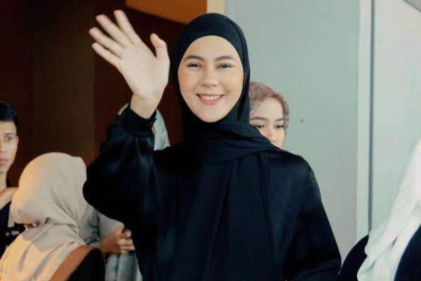 Terbukti Selingkuh, Paula Verhoeven Dinyatakan Istri Durhaka dan Tak Berhak Nafkah Iddah Terbukti Selingkuh, Paula Verhoeven Dinyatakan Istri Durhaka dan Tak Berhak Nafkah Iddah