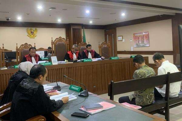 2 Terdakwa Korupsi Gerobak Kemendag Didakwa Rugikan Negara Rp61,5 Miliar 2 Terdakwa Korupsi Gerobak Kemendag Didakwa Rugikan Negara Rp61,5 Miliar