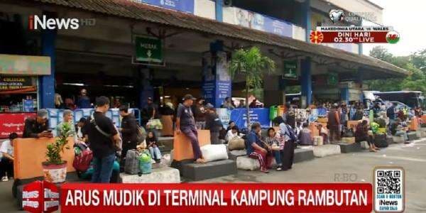 Terminal Kampung Rambutan Mulai Ramai, Pemudik Pulang Kampung Lebih Awal Terminal Kampung Rambutan Mulai Ramai, Pemudik Pulang Kampung Lebih Awal