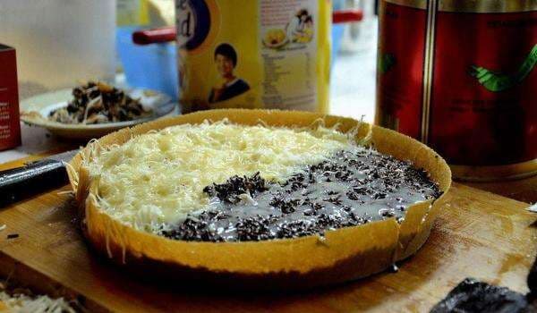 Ternyata Ini Bedanya Martabak dan Terang Bulan Ternyata Ini Bedanya Martabak dan Terang Bulan