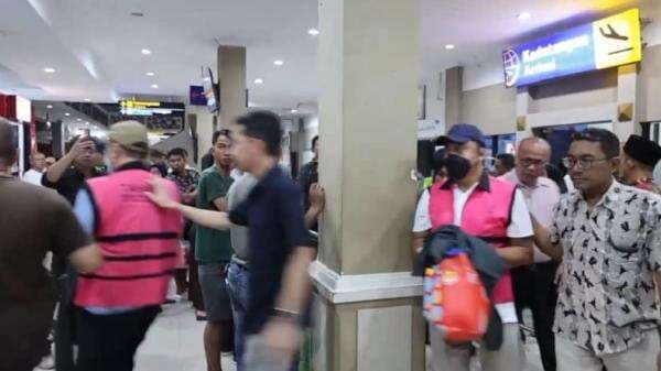 Korupsi Rp500 Miliar, Eks Pejabat ESDM dan Pengusaha Tambang Ditahan Kejati Bengkulu Korupsi Rp500 Miliar, Eks Pejabat ESDM dan Pengusaha Tambang Ditahan Kejati Bengkulu