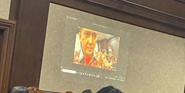 Terungkap! Harun Masiku Pernah Selfie Bareng Hasto dan Djan Faridz Terungkap! Harun Masiku Pernah Selfie Bareng Hasto dan Djan Faridz