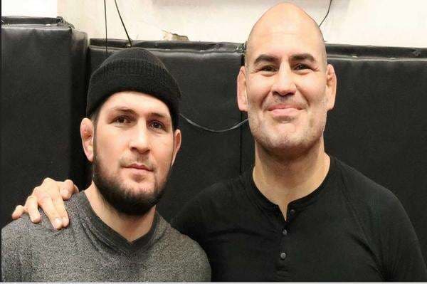 Tetap Kuat, Singa! Pesan Khabib Nurmagomedov untuk Cain Velasquez Tetap Kuat, Singa! Pesan Khabib Nurmagomedov untuk Cain Velasquez