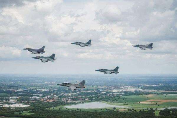 Thailand Sangkal Jet Tempur F-16-nya Ditembak Jatuh Kamboja dalam Pertempuran Thailand Sangkal Jet Tempur F-16-nya Ditembak Jatuh Kamboja dalam Pertempuran