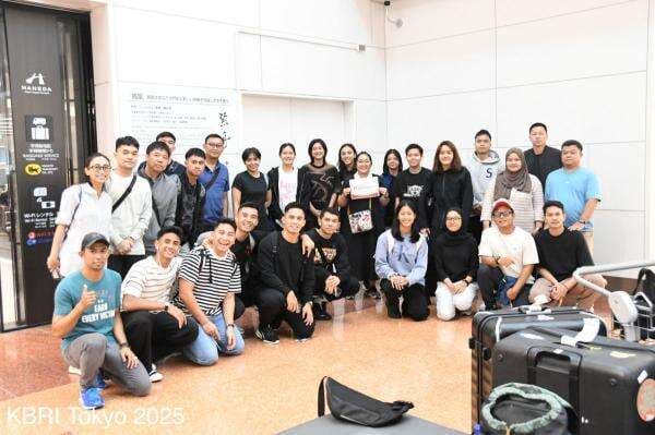 Tiba di Tokyo, Tim Bulu Tangkis Indonesia Siap Hadapi Japan Open 2025 Tiba di Tokyo, Tim Bulu Tangkis Indonesia Siap Hadapi Japan Open 2025