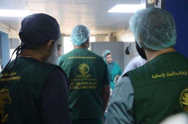 Tim Medis Arab Saudi Lakukan Ratusan Operasi Jantung dalam Program Medis Kemanusiaan di Suriah Tim Medis Arab Saudi Lakukan Ratusan Operasi Jantung dalam Program Medis Kemanusiaan di Suriah