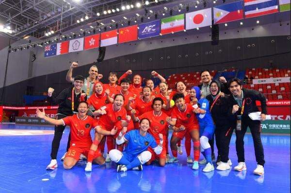 Timnas Futsal Putri Indonesia Tundukkan Bahrain 5-1 dan Lolos ke Babak Quarter Final Timnas Futsal Putri Indonesia Tundukkan Bahrain 5-1 dan Lolos ke Babak Quarter Final