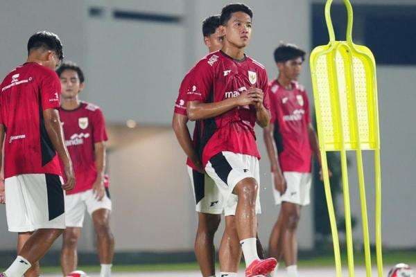 Timnas Indonesia U-23 Juara Piala AFF U-23 di SUGBK, Alfharezzi Buffon: Dukung Kami Ya! Timnas Indonesia U-23 Juara Piala AFF U-23 di SUGBK, Alfharezzi Buffon: Dukung Kami Ya!