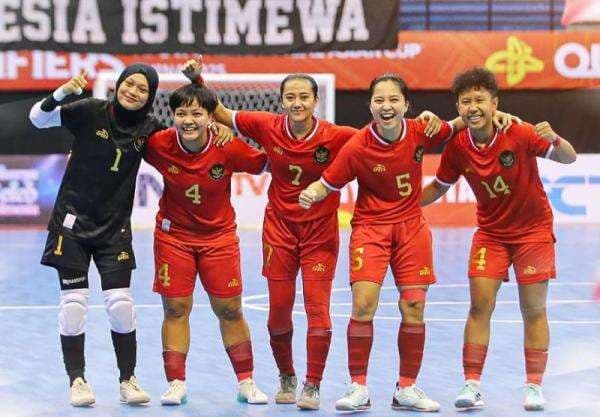 Timnas Futsal Putri Indonesia Bantai Hong Kong 5-0 pada Kualifikasi Piala Asia Futsal Wanita 2025 Timnas Futsal Putri Indonesia Bantai Hong Kong 5-0 pada Kualifikasi Piala Asia Futsal Wanita 2025