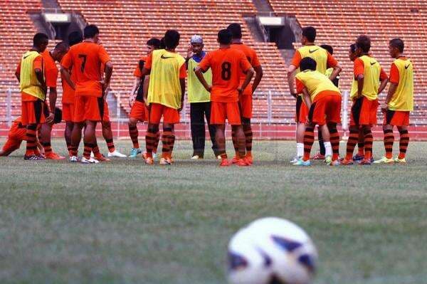 Kisah Timnas Indonesia Taklukkan ASEAN All Stars di Stadion GBK, Menang Berkat Gol Bunuh Diri! Kisah Timnas Indonesia Taklukkan ASEAN All Stars di Stadion GBK, Menang Berkat Gol Bunuh Diri!
