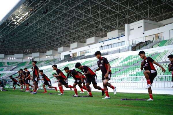 Hasil Babak Pertama Timnas Indonesia U-17 vs Uzbekistan U-17 di Piala Kemerdekaan 2025: Garuda Asia Unggul 1-0! Hasil Babak Pertama Timnas Indonesia U-17 vs Uzbekistan U-17 di Piala Kemerdekaan 2025: Garuda Asia Unggul 1-0!
