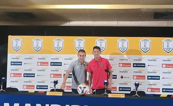 Penuh Percaya Diri, Timnas Indonesia U-23 Siap Tempur Hadapi Thailand di Semifinal Piala AFF U-23 2025 Penuh Percaya Diri, Timnas Indonesia U-23 Siap Tempur Hadapi Thailand di Semifinal Piala AFF U-23 2025