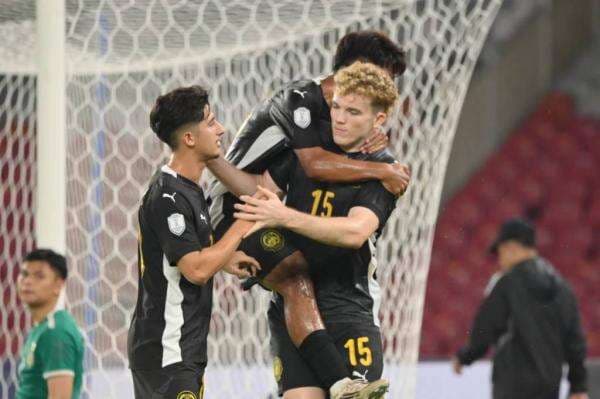 Malaysia Wacanakan Perang Lawan Timnas Indonesia U-23 di SUGBK Malaysia Wacanakan Perang Lawan Timnas Indonesia U-23 di SUGBK