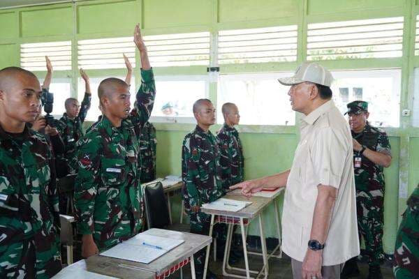 Tinjau Rindam XII/Tanjungpura, Menhan Dorong Peningkatan Fasilitas Pendidikan Tinjau Rindam XII/Tanjungpura, Menhan Dorong Peningkatan Fasilitas Pendidikan
