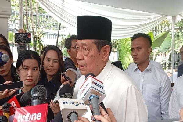 Titiek Puspa Meninggal Dunia, SBY: Negeri Ini dan Dunia Kehilangan Pahlawan Kebudayaan serta Kesenian Titiek Puspa Meninggal Dunia, SBY: Negeri Ini dan Dunia Kehilangan Pahlawan Kebudayaan serta Kesenian