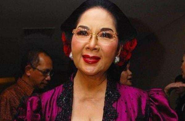 Mengenal Bahaya Pecah Pembuluh Darah Seperti yang Dialami Titiek Puspa Mengenal Bahaya Pecah Pembuluh Darah Seperti yang Dialami Titiek Puspa