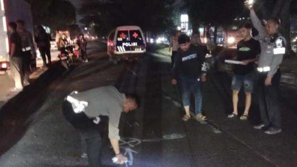 Identitas Penyeberang Jalan Tewas Ditabrak Motor di Bandung, Hendarwan Warga Cimenyan Identitas Penyeberang Jalan Tewas Ditabrak Motor di Bandung, Hendarwan Warga Cimenyan