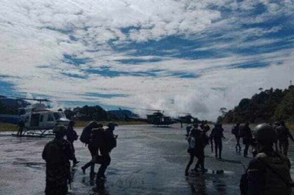 TNI-Polri Buru KKB Penyerang Polsek Homeyo di Intan Jaya
