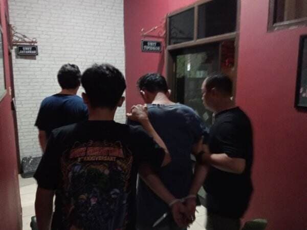 Todong Karyawan dan Gasak Uang Rp20 Juta, Perampok Minimarket di Indramayu Ditangkap