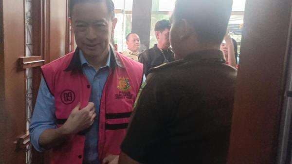 Bacakan Duplik, Tom Lembong Minta Dibebaskan dari Tuntutan Korupsi Importasi Gula Bacakan Duplik, Tom Lembong Minta Dibebaskan dari Tuntutan Korupsi Importasi Gula