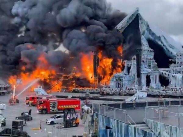 Mengerikan, Festival Tomorrowland 2025 di Belgia Kebakaran Hebat! Mengerikan, Festival Tomorrowland 2025 di Belgia Kebakaran Hebat!