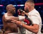 Tony Bellew Tolak Ajakan Duel Derek Chisora: Hentikan, Aku Tak Bisa Melawanmu! Tony Bellew Tolak Ajakan Duel Derek Chisora: Hentikan, Aku Tak Bisa Melawanmu!