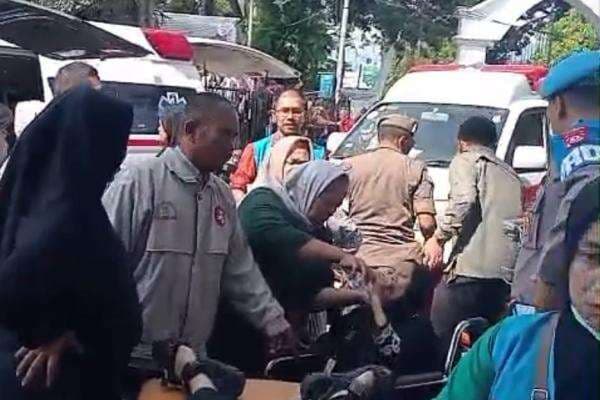 Tragedi Pesta Pernikahan Anak KDM, Bupati Garut: Korban Tewas dan Pingsan Akibat Kekurangan Oksigen Tragedi Pesta Pernikahan Anak KDM, Bupati Garut: Korban Tewas dan Pingsan Akibat Kekurangan Oksigen