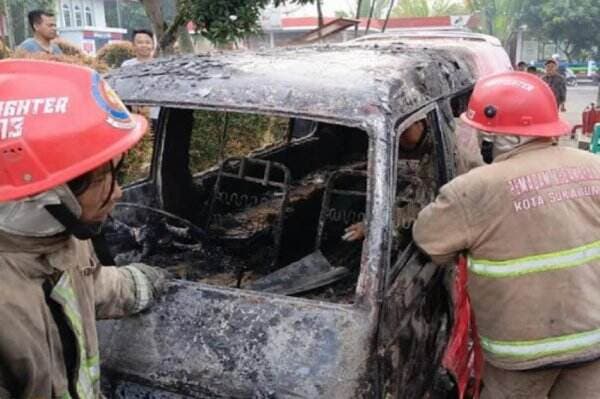 Tragis, Angkot Baru 3 Hari Dibeli Hangus Terbakar di SPBU Sukabumi