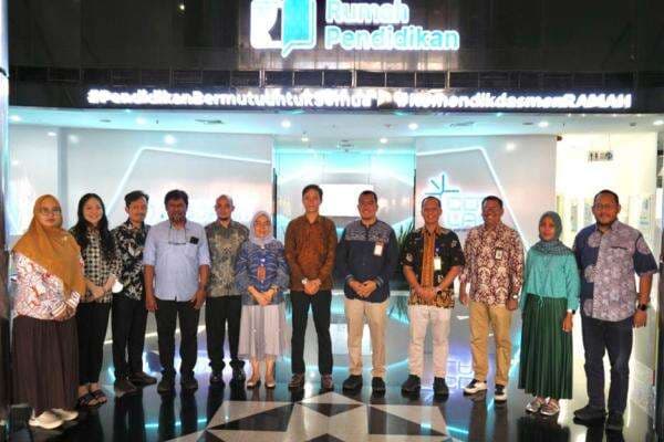 Transformasi Digital, Kemendikdasmen Integrasikan 986 Aplikasi dalam Rumah Pendidikan Transformasi Digital, Kemendikdasmen Integrasikan 986 Aplikasi dalam Rumah Pendidikan