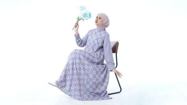 Tren Baju Muslim Lebaran ala Emak-Emak Muda, Anti Gerah Namun Tetap Modis Tren Baju Muslim Lebaran ala Emak-Emak Muda, Anti Gerah Namun Tetap Modis