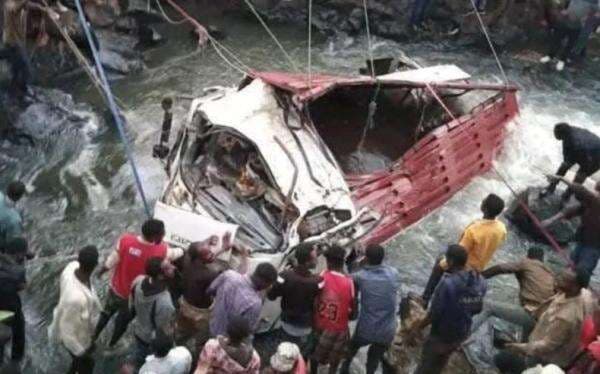 Truk Bawa Rombongan Tamu Pernikahan Terjun ke Sungai di Ethiopia, 71 Orang Tewas Truk Bawa Rombongan Tamu Pernikahan Terjun ke Sungai di Ethiopia, 71 Orang Tewas