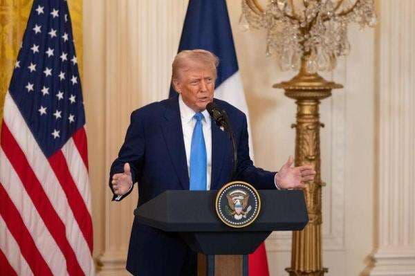 Trump Ungkap Isi Panggilan Telepon dengan Putin Trump Ungkap Isi Panggilan Telepon dengan Putin