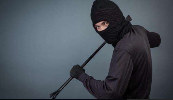 Tujuh Maling Rumah Kosong di Kebon Jeruk Gasak Rp800 Juta Tujuh Maling Rumah Kosong di Kebon Jeruk Gasak Rp800 Juta