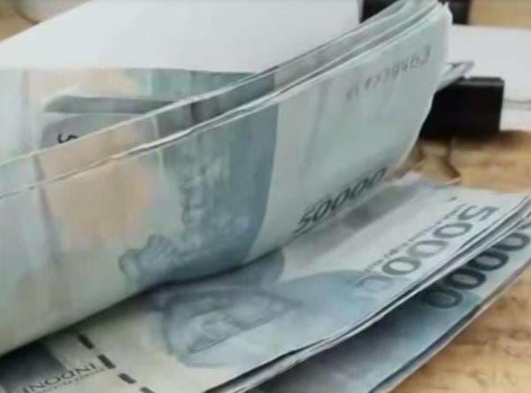 Polisi Lacak Teman Artis Sekar Arum Pemasok Uang Palsu Polisi Lacak Teman Artis Sekar Arum Pemasok Uang Palsu