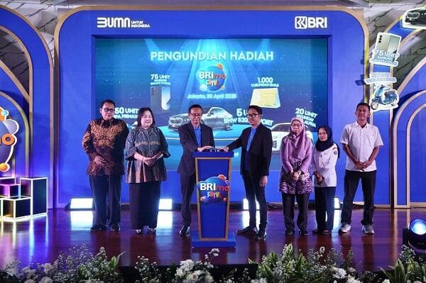 Umumkan Pemenang BRImo FSTVL 2024, Nasabah BRI Bawa Pulang Mobil BMW Umumkan Pemenang BRImo FSTVL 2024, Nasabah BRI Bawa Pulang Mobil BMW